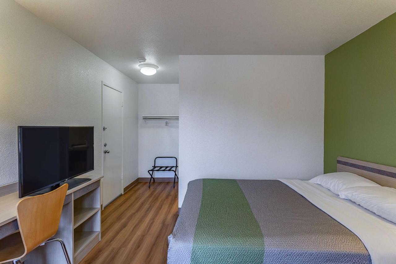 Hotel 6-billings, Mt - South Billings